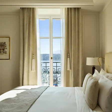 The Woodward - Collection Geneva